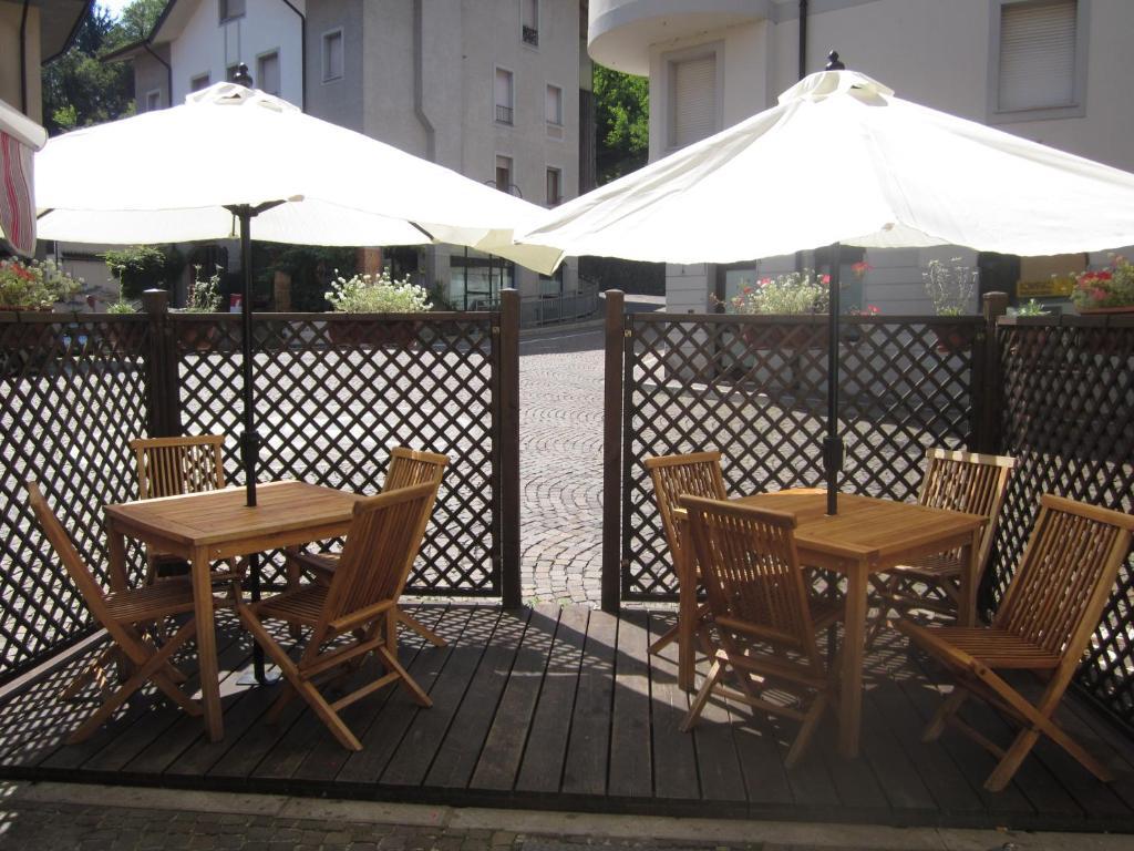 Albergo Leon Bianco Moggio Udinese Exterior foto